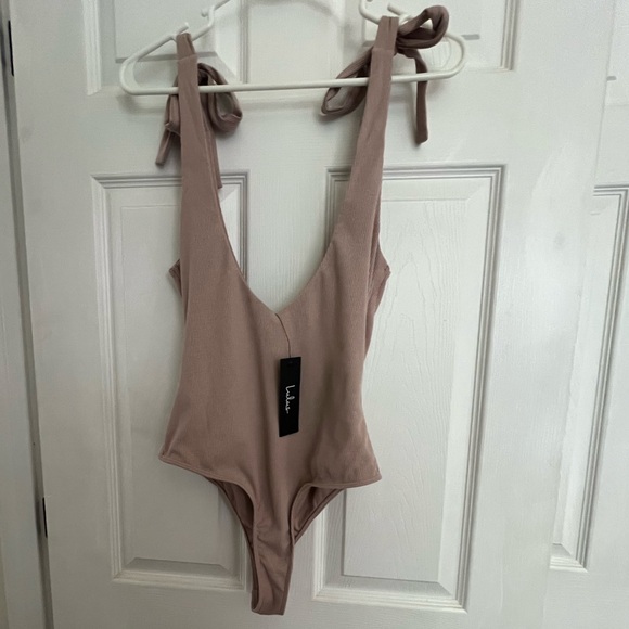 NWT Lulus You're The One That I Want Taupe Ribbed Tie-Strap Bodysuit - Picture 9 of 11